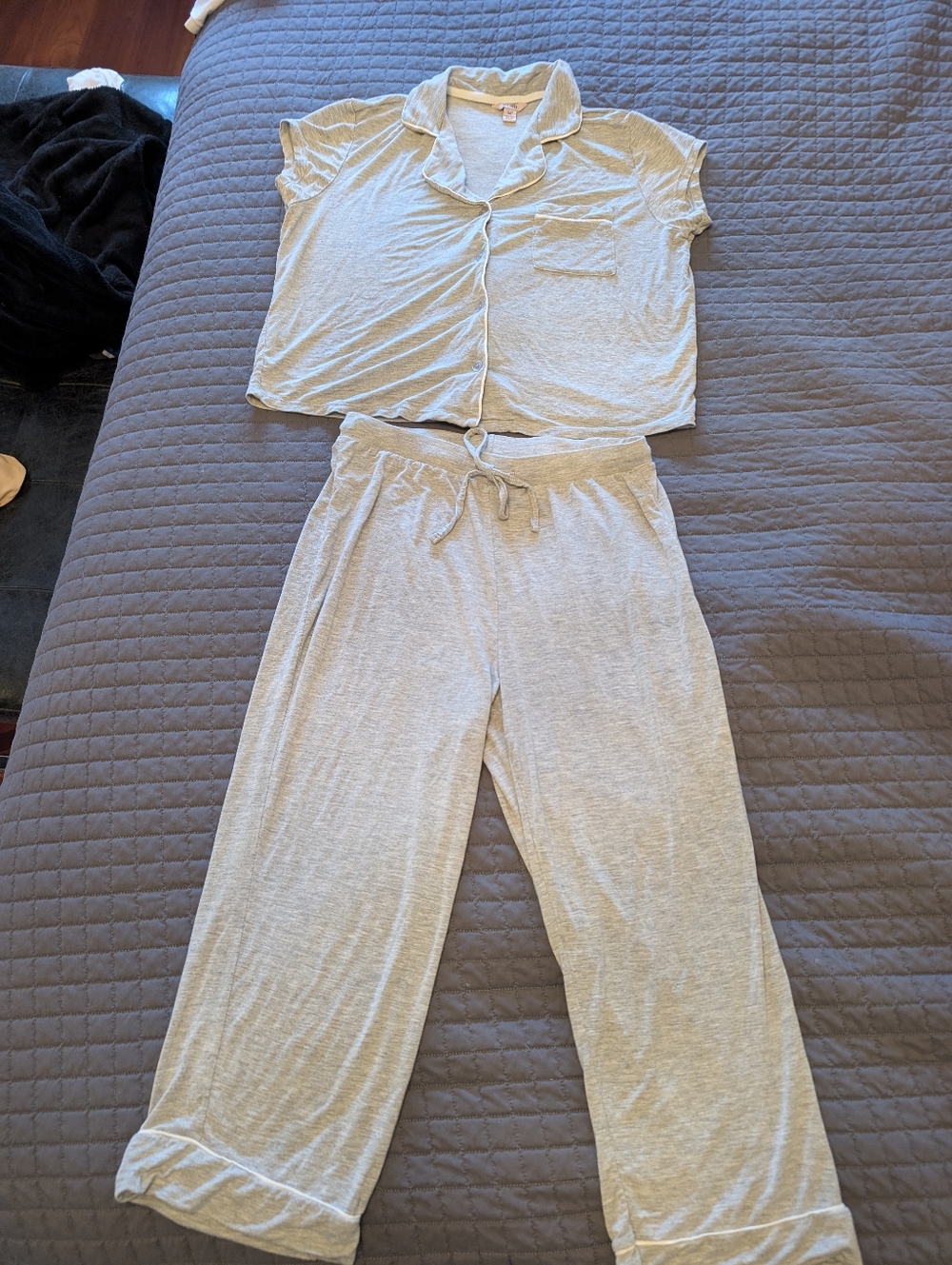 Pyjama set Gray Cropped Button Pajama Set